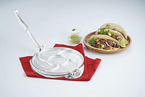 Corona Cast Iron Tortilla Press 8 inches, Sturdy construction that makes it durable and resistant, Made in Colombia.